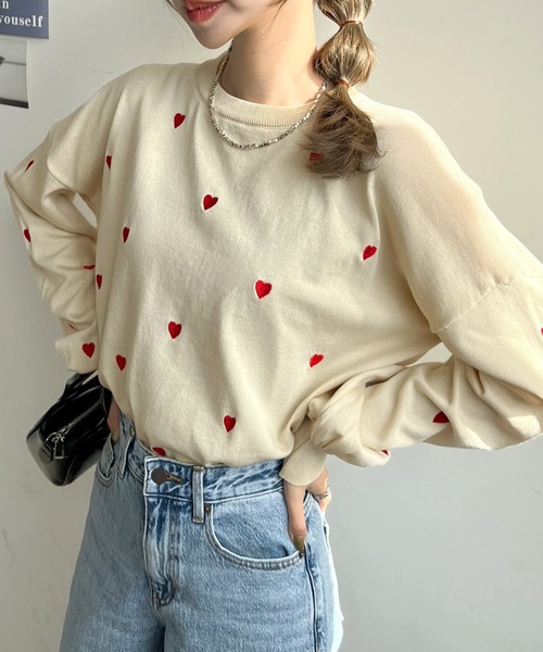 Futier land(フューティアランド)の「ミニハート刺繍トップス(Tシャツ/カットソー・レディース・アイボリー/ブラック/ホワイト・FREE)」の2枚目の写真