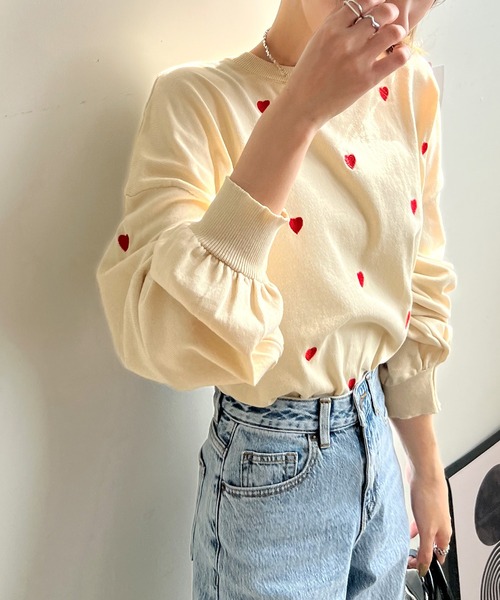 Futier land(フューティアランド)の「ミニハート刺繍トップス(Tシャツ/カットソー・レディース・アイボリー/ブラック/ホワイト・FREE)」の5枚目の写真