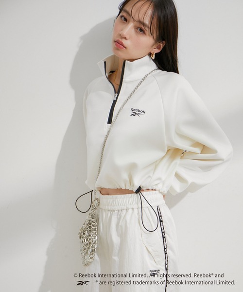 Reebok（リーボック）の「【Reebok別注】裾ドロスト短丈トップス（その他トップス・レディース・ブラック/オフホワイト・FREE）」の8枚目の写真