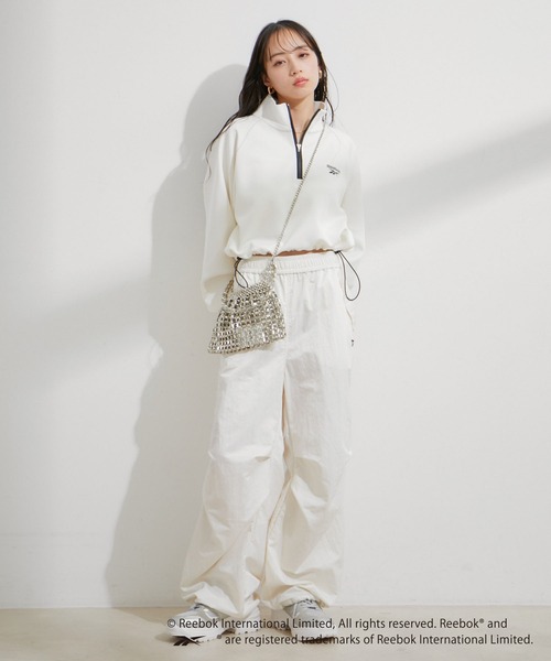 Reebok（リーボック）の「【Reebok別注】裾ドロスト短丈トップス（その他トップス・レディース・ブラック/オフホワイト・FREE）」の7枚目の写真