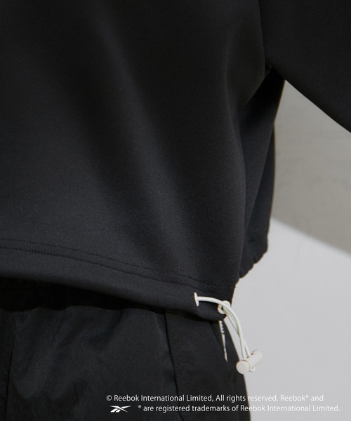 Reebok（リーボック）の「【Reebok別注】裾ドロスト短丈トップス（その他トップス・レディース・ブラック/オフホワイト・FREE）」の16枚目の写真