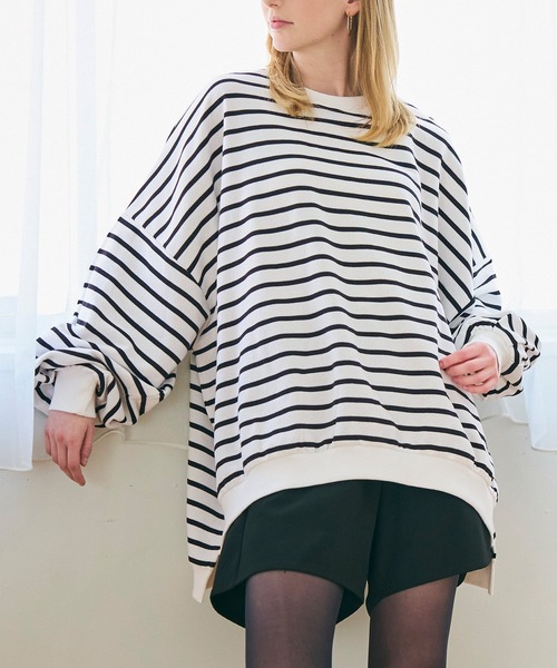 coca(coca)(コカ)の「やわらかビッグシルエット薄手スウェット(スウェット・レディース・その他1/ライトブルー/ブラック/ホワイト・L/M)」の4枚目の写真