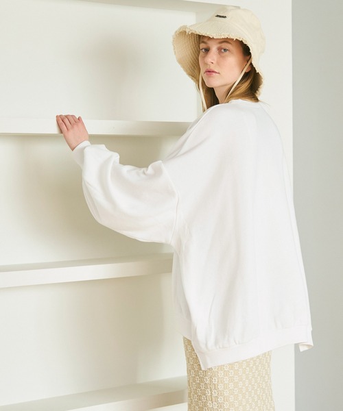 coca(coca)(コカ)の「やわらかビッグシルエット薄手スウェット(スウェット・レディース・その他1/ライトブルー/ブラック/ホワイト・L/M)」の5枚目の写真