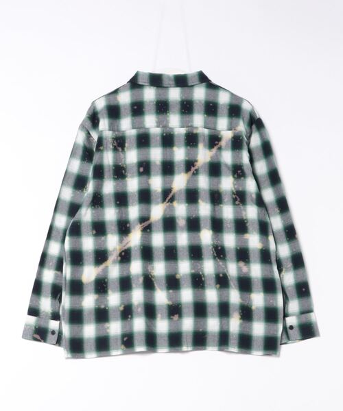THISIS(ディスイズ)の「ビッグシルエット オンブレチェック ブリーチ加工 ワーク シャツ レディース(シャツ/ブラウス・レディース・ネイビー/グリーン/ブラック・LARGE/X-LARGE/MEDIUM)」の4枚目の写真