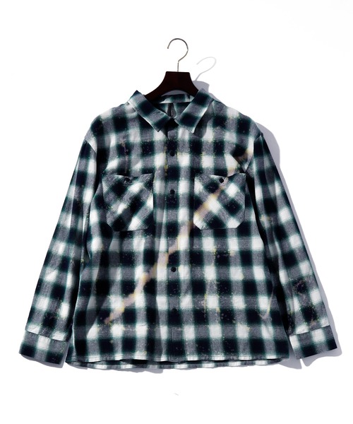 THISIS(ディスイズ)の「ビッグシルエット オンブレチェック ブリーチ加工 ワーク シャツ レディース(シャツ/ブラウス・レディース・ネイビー/グリーン/ブラック・LARGE/X-LARGE/MEDIUM)」の2枚目の写真