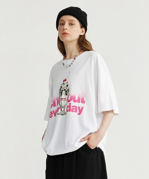 Ressaca(レサーカ)の「オーバーサイズ チルアウトグラフィックロゴプリントTシャツ(Tシャツ/カットソー・メンズ・ホワイト/ブラック・M/L/XL/XXL)」の2枚目の写真