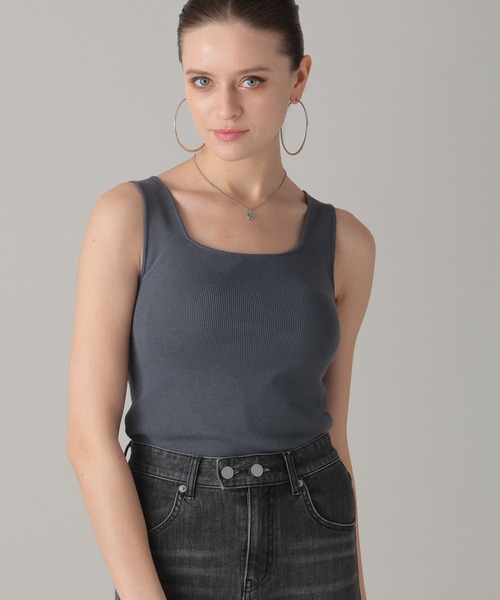 FOREVER 21（フォーエバー トゥエンティーワン）の「【2024SS】スクエアネックニットタンク（タンクトップ・レディース・ブラウン/グリーン/オフホワイト/グレー・SMALL/MEDIUM）」の3枚目の写真