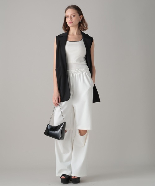 FOREVER 21（フォーエバー トゥエンティーワン）の「【2024SS】スクエアネックニットタンク（タンクトップ・レディース・ブラウン/グリーン/オフホワイト/グレー・SMALL/MEDIUM）」の13枚目の写真