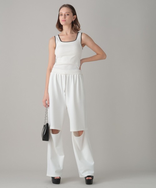 FOREVER 21（フォーエバー トゥエンティーワン）の「【2024SS】スクエアネックニットタンク（タンクトップ・レディース・ブラウン/グリーン/オフホワイト/グレー・SMALL/MEDIUM）」の11枚目の写真