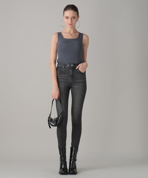 FOREVER 21（フォーエバー トゥエンティーワン）の「【2024SS】スクエアネックニットタンク（タンクトップ・レディース・ブラウン/グリーン/オフホワイト/グレー・SMALL/MEDIUM）」の18枚目の写真