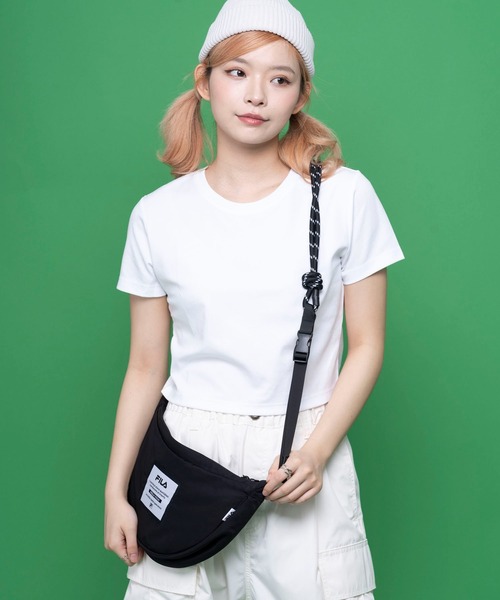 FILA(フィラ)の「FILA/フィラ ブランド ロゴ パラコード ハンドル ナイロン ラウンド ショルダーバッグ(ショルダーバッグ・メンズ・ブラック/オレンジ/イエロー/ブルー/グレイッシュベージュ/ブルーグリーン・FREE)」の8枚目の写真