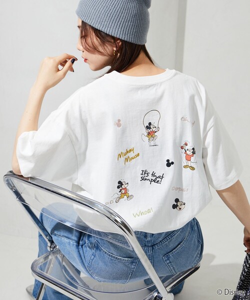 FREAK'S STORE（フリークスストア）の「限定展開　Disney/ディズニー　別注/Mickey Mouse/刺繍 プリント 半袖 Tシャツ（Tシャツ/カットソー・レディース・オフホワイト/ライトグレー/ライトグリーン/ブラウン/スミクロ・LARGE/MEDIUM）」の6枚目の写真