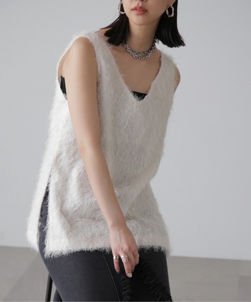 FREE'S MART(フリーズマート)の「◆シャギールーズタンクトップ(シャツ/ブラウス・レディース・グレー/ブラック/ホワイト・FREE)」の2枚目の写真