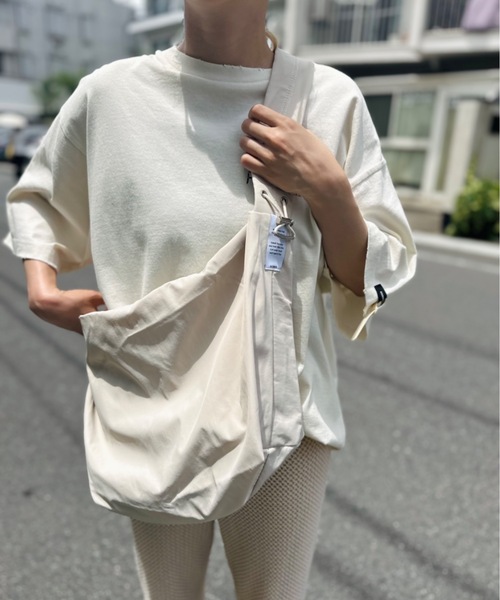 ALTROSE(アルトローズ)の「ALTROSE / レフト2WAYショルダー / #332902(ショルダーバッグ・レディース・ホワイト系その他/シルバー/ブラック系その他/ブラック/アイボリー/グレー系その他・ONESIZE)」の18枚目の写真