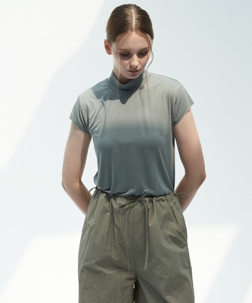 ELOOPS(イーループス)の「【ELOOPS】ドレープショートスリーブトップス(Tシャツ/カットソー・レディース・サックスブルー系/ライトイエロー/オリーブ/ブラック・S/M/L)」の1枚目の写真