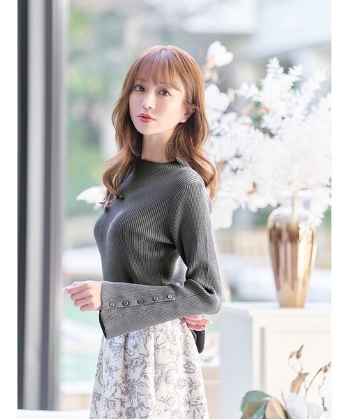 エミリアウィズ☆新品☆ファー付きニットポンチョ ショート エミリアウィズ☆新品☆ファー付きニットポンチョ ショート