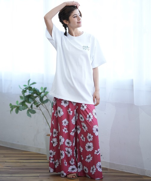 ムラサキスポーツ（ムラサキスポーツ）の「ALOHA PEOPLE/アロハピープル 半袖 Tシャツ バックプリント カーシヴ MOAP24SL003（Tシャツ/カットソー・レディース・ホワイト×グリーン/ホワイト×ブルー・L/M）」の6枚目の写真