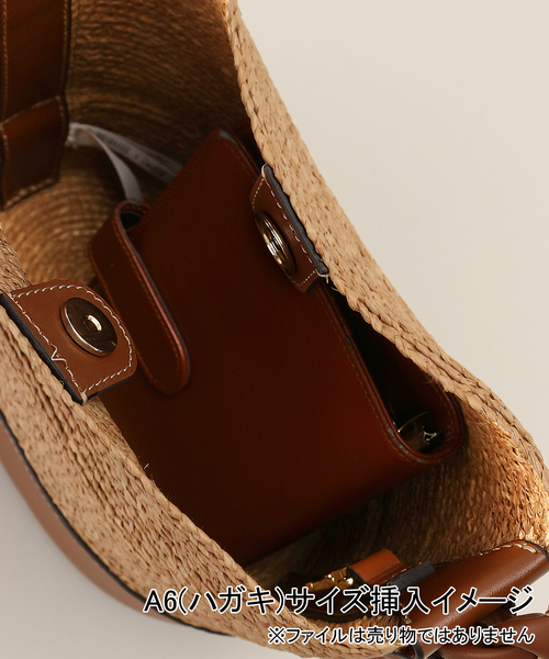 Spick & Span(スピックアンドスパン)の「≪一部店舗+WEB限定≫HELEN KAMINSKI / ヘレン カミンスキー PRAOA HOBO(ショルダーバッグ・レディース・キャメル・FREE)」の6枚目の写真