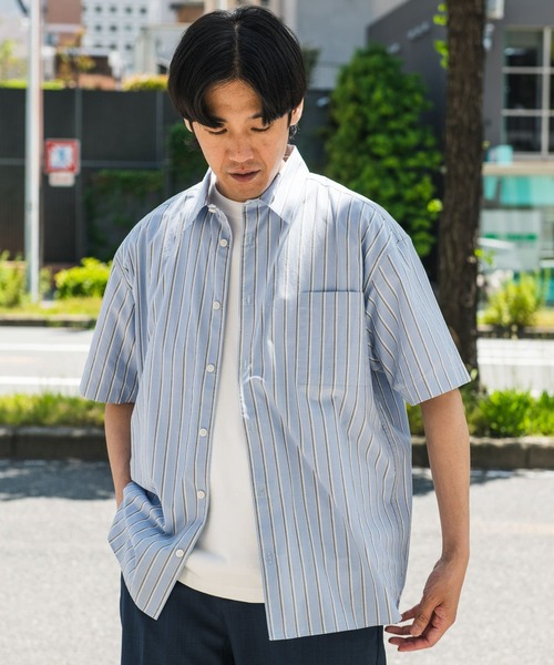 URBAN RESEARCH DOORS(アーバンリサーチドアーズ)の「ストライプレギュラーカラーショートスリーブシャツ(シャツ/ブラウス・メンズ・グリーン系その他/ベージュ系その他/ブルー系その他・MEDIUM/LARGE)」の3枚目の写真
