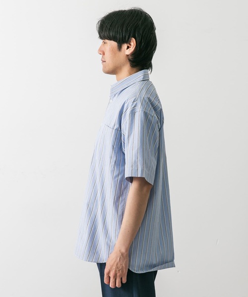 URBAN RESEARCH DOORS(アーバンリサーチドアーズ)の「ストライプレギュラーカラーショートスリーブシャツ(シャツ/ブラウス・メンズ・グリーン系その他/ベージュ系その他/ブルー系その他・MEDIUM/LARGE)」の8枚目の写真