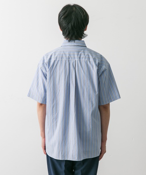 URBAN RESEARCH DOORS(アーバンリサーチドアーズ)の「ストライプレギュラーカラーショートスリーブシャツ(シャツ/ブラウス・メンズ・グリーン系その他/ベージュ系その他/ブルー系その他・MEDIUM/LARGE)」の9枚目の写真