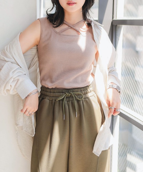 KOBE LETTUCE（コウベレタス）の「前後2wayカップ付きホルターストラップリブキャミソール（タンクトップ・レディース・オフホワイト/アイボリー系/ライトグリーン/マスタード/モカ/ブラック・L/M）」の10枚目の写真