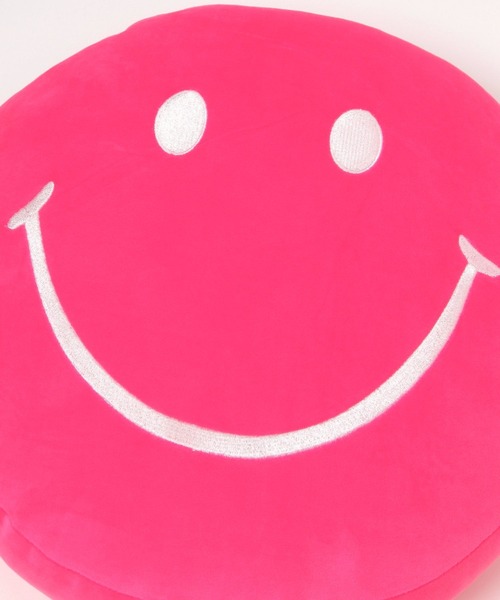 BAYFLOW（ベイフロー）の「SMILEクッション（クッション/クッションカバー・レディース・ピンク/ブルー/イエロー/ライトイエロー/ベビーピンク/スカイブルー・0）」の13枚目の写真