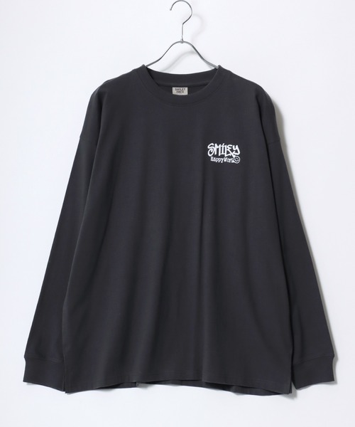 SMILEY FACE(スマイリーフェイス)の「SMILEY FACE/スマイリーフェイス ワンポイント 袖ロゴ 発泡バックプリント オーバーサイズ 長袖Tシャツ レディース メンズ ロンT(Tシャツ/カットソー・レディース・ホワイト/ブラック/ブラック系その他/ブルー/スミクロ/ピンク/ホワイト系その他/グリーン・LL/L/M)」の21枚目の写真