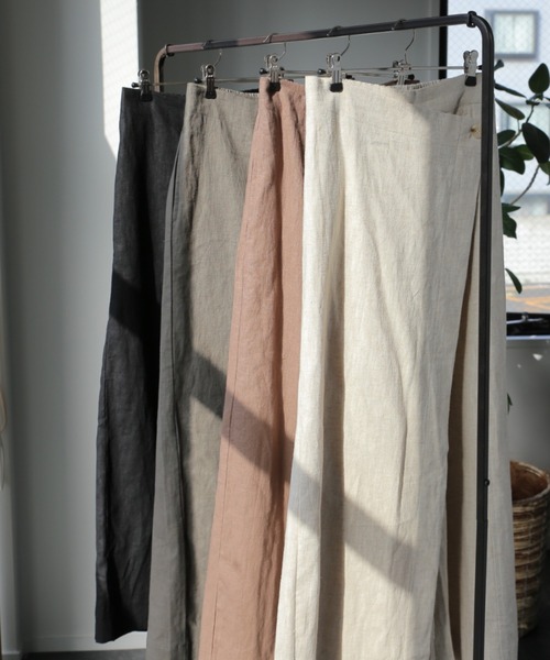HUG.U(ハグユー)の「リネンラップパンツ(その他パンツ・レディース・モカ/オートミール/ブラック/オリーブ/ブルー/カーキ/ブラック系その他2/グレイッシュベージュ/ホワイト/ベージュ/ブラック系その他・レギュラー丈/トール丈)」の21枚目の写真