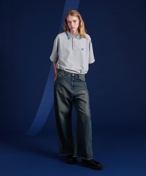 ONCILY（オンシェリー）の「2WAY ONE POINT LOGO MOSS STITCH POLO SHIRT / 2WAYワンポイントロゴ鹿の子ポロシャツ（ポロシャツ・メンズ・ブラック/グレー・SMALL/MEDIUM/LARGE）」の4枚目の写真
