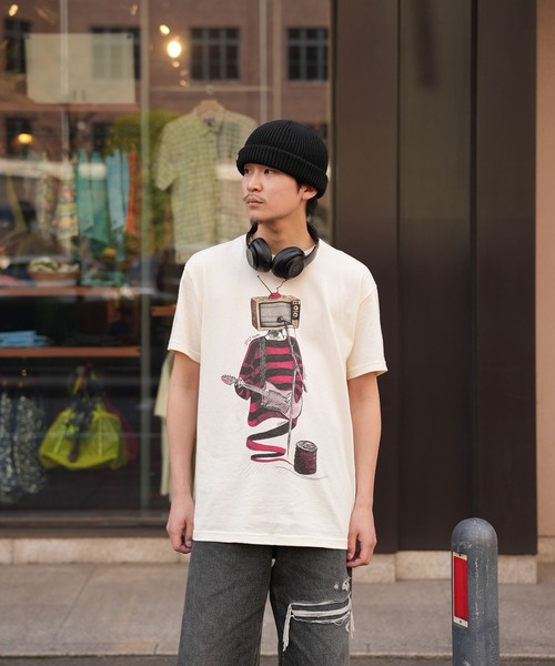 INTERPLAY（インタープレイ）の「【INTERPLAY x TAKERU】Crazy TV man Tee Shirt(UNISEX)（Tシャツ/カットソー・メンズ・クリーム/ブラック/ホワイト・MEDIUM/LARGE）」の18枚目の写真