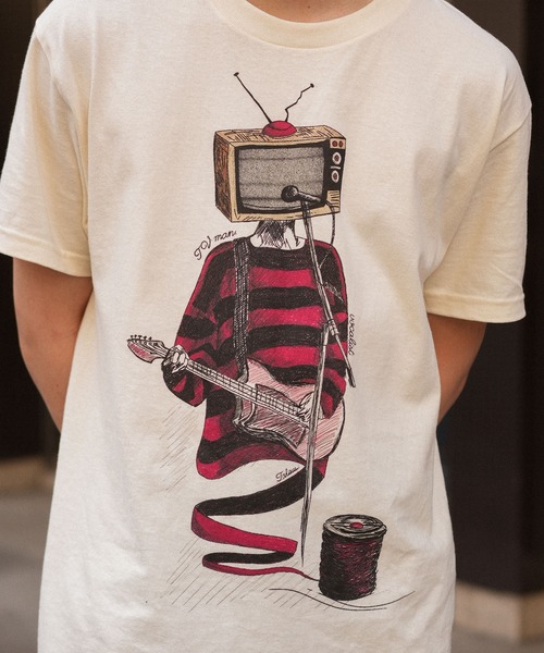 INTERPLAY（インタープレイ）の「【INTERPLAY x TAKERU】Crazy TV man Tee Shirt(UNISEX)（Tシャツ/カットソー・メンズ・クリーム/ブラック/ホワイト・MEDIUM/LARGE）」の5枚目の写真