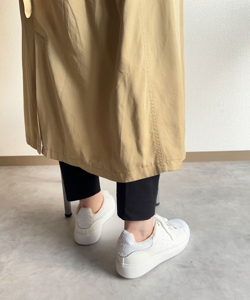 lus.(ラスドット)の「lus. 異素材コンビコートスニーカー(スニーカー・レディース・シルバー/ブラック/ホワイト・M/L/LL/S)」の10枚目の写真