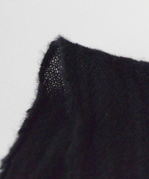 TAKAHIROMIYASHITATheSoloIst.（タカヒロミヤシタザソロイスト）の「TAKAHIROMIYASHITATheSoloIst./タカヒロミヤシタザソロイスト short scarf. スカーフ（ストール/ショール・メンズ・ブラック・ONE）」の2枚目の写真