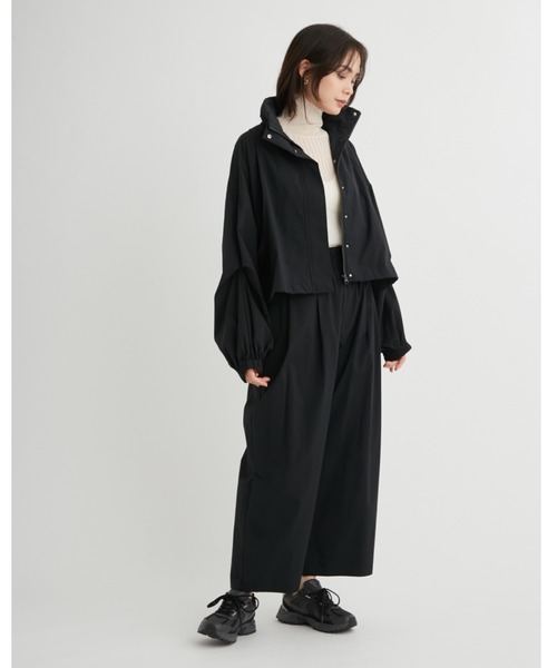 emmi（エミ）の「【emmi×KEEN】NYLON BLOUSON（ナイロンジャケット・レディース・ブラック・FREE）」の7枚目の写真