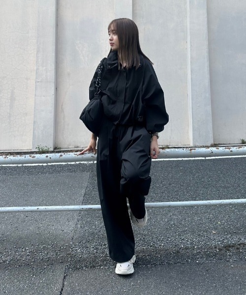 emmi（エミ）の「【emmi×KEEN】NYLON BLOUSON（ナイロンジャケット・レディース・ブラック・FREE）」の10枚目の写真