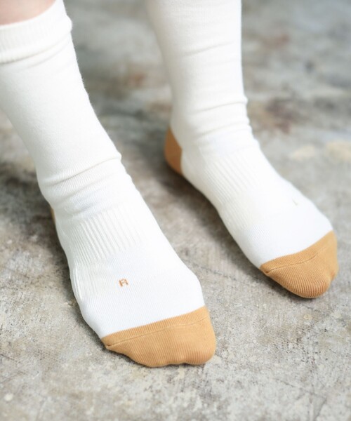 BEAMS JAPAN（ビームス　ジャパン）の「【別注】ECONOLEG / 疲れしらずのくつした（ソックス/靴下・レディース・グレー/ナチュラル・25-27/27-29/22-25）」の2枚目の写真