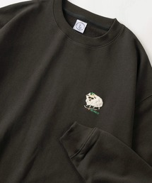 make a ray!（メイク ア レイ！）の「【0】「GO FOR IT/APRICITY/GOAT」ユニークアニマルイラスト ワンポイント刺繍デザイン ビッグシルエット クルーネックスウェット/裏毛トレーナー（スウェット・レディース）」