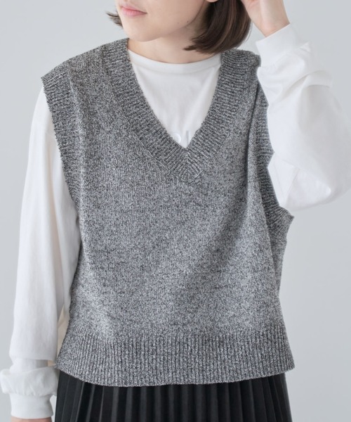 Green Parks(グリーンパークス)の「ショートラメニットベスト(ベスト・レディース・杢グレー/ブラック/ベージュ・FREE)」の3枚目の写真