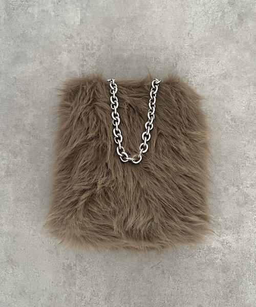 Thevon(ゼボン)の「ファー2WAYチェーンバッグ(ショルダーバッグ・レディース・モカ/ライトベージュ/グレイッシュベージュ・FREE)」の8枚目の写真