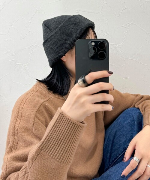 fredy emue（フレディエミュ）の「【OLDDERBY KNITWEAR 】ターンアップビーニーキャップ（ニットキャップ/ビーニー・レディース・チャコールグレー/ロイヤルブルー/ダークネイビー/レッド/ライトグレー・FREE）」の2枚目の写真