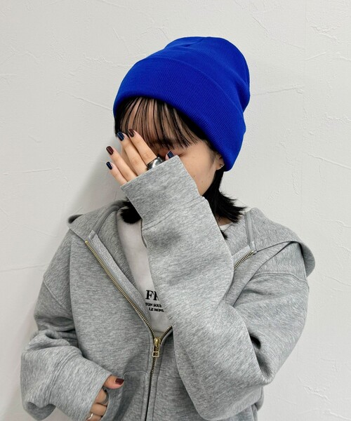 fredy emue（フレディエミュ）の「【OLDDERBY KNITWEAR 】ターンアップビーニーキャップ（ニットキャップ/ビーニー・レディース・チャコールグレー/ロイヤルブルー/ダークネイビー/レッド/ライトグレー・FREE）」の6枚目の写真