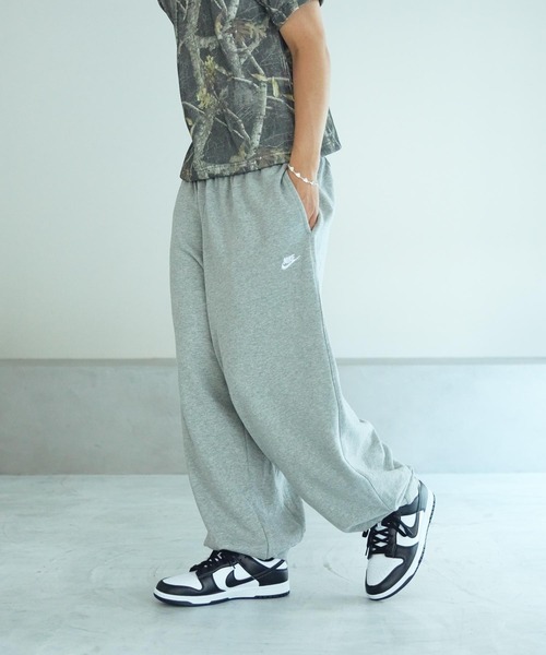 NIKE(ナイキ)の「《セットアップ対応商品》ナイキ クラブ フリース メンズ オーバーサイズド フレンチ テリー パンツ / Nike Club Fleece Men's Oversized French Terry Pants HJ1823-063 Dark Grey Heather(スウェットパンツ・メンズ・霜降りグレー・2XL/XL/L/M/S)」の16枚目の写真