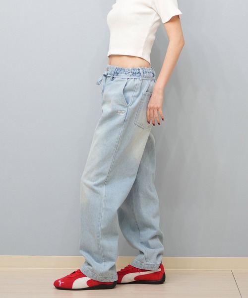 ELEMENT(エレメント)の「ELEMENT/エレメント ワイドデニムパンツ ユニセックス BF023-707(デニムパンツ・レディース・スミクロ/ダークインディゴブルー/インディゴブルー/ライトブルー・FREE)」の12枚目の写真