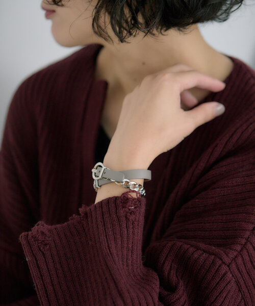 ear PAPILLONNER（イアパピヨネ）の「《2WAY仕様》2連レザー×チェーンブレスレット（ブレスレット・レディース・グレー/ブラック・FREE）」の14枚目の写真
