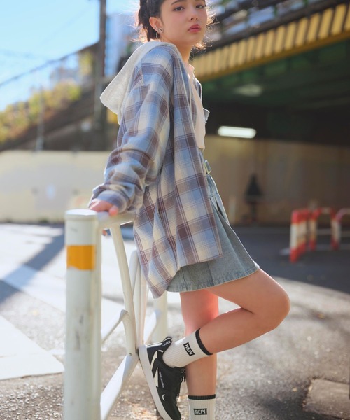 repipi armario（レピピ アルマリオ）の「デニムプリーツスカート（デニムスカート・キッズ・グレー/ブラック/ブルー・SMALL/LARGE/MEDIUM）」の22枚目の写真