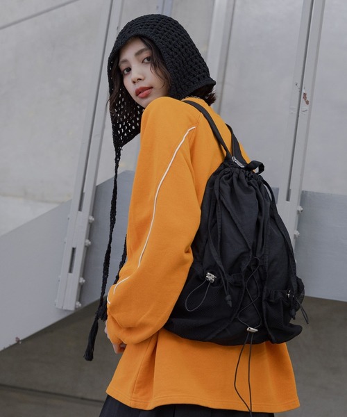 PAGEBOY（ページボーイ）の「2WAYライトリュック（バックパック/リュック・レディース・ブラック/シルバー・FREE）」の2枚目の写真