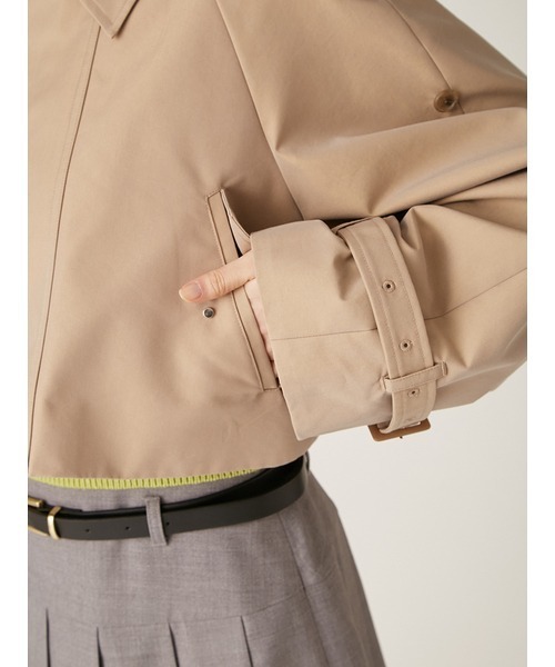 LILY BROWN（リリーブラウン）の「シャンブレーフレアショートトレンチ（トレンチコート・レディース・アイボリー/カーキ/ベージュ・FREE）」の10枚目の写真