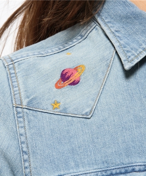 HYSTERIC GLAMOUR（ヒステリックグラマー）の「JUPITER刺繍USED加工 デニム長袖ウエスタンSH（シャツ/ブラウス・レディース・インディゴブルー・MEDIUM/SMALL）」の12枚目の写真