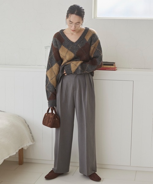 ANGIE（アンジー）の「２タック センタープレスワイド スラックス（スラックス・レディース・杢グレー/ブラック/アイボリー・SMALL/LARGE/MEDIUM）」の3枚目の写真